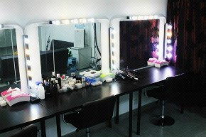 荃湾影楼专业摄影服务 为3至30人家庭定格温馨时刻